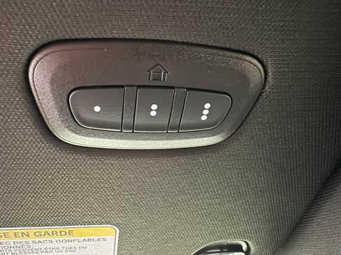 Used 2026 RAM 1500 Laramie AWD/4WD image 24