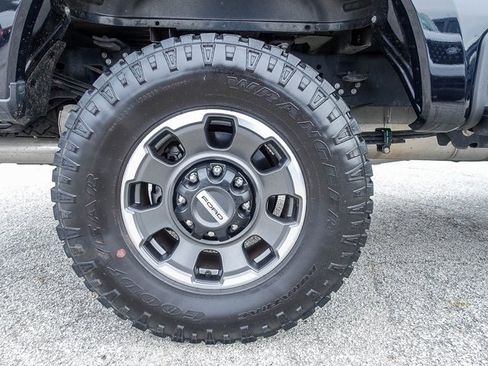 Used 2023 Ford F250 Lariat w/ Tremor Off-Road Package image 32