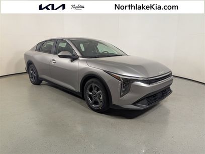 New 2025 Kia K4 LXS