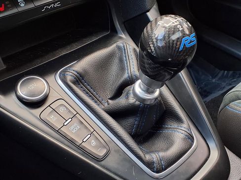 Used 2016 Ford Focus RS image 23