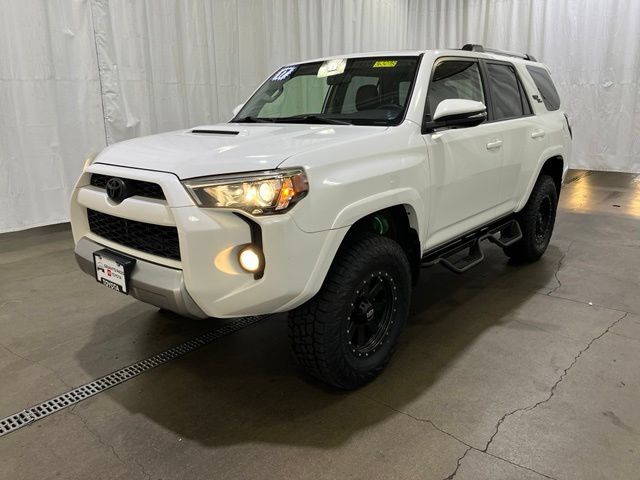 Used 2017 Toyota 4Runner TRD Off-Road Premium AWD/4WD image 7