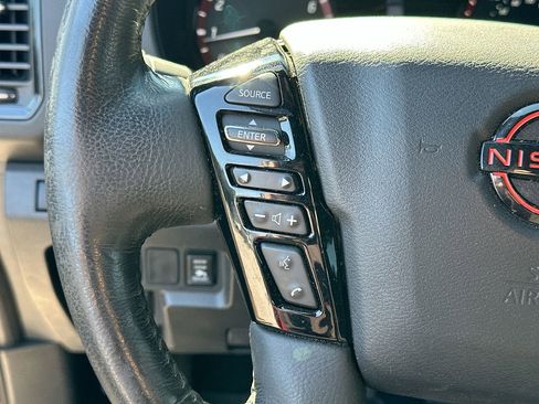 Used 2022 Nissan Frontier PRO-4X w/ Pro-4X Premium Package image 26