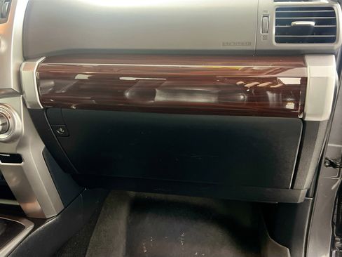 Used 2016 Toyota 4Runner Limited image 34