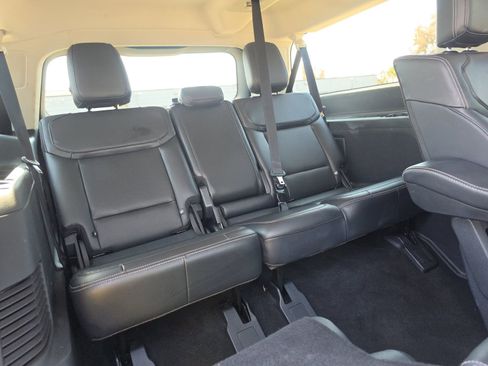 Used 2025 Ford Expedition Max Platinum AWD/4WD image 17