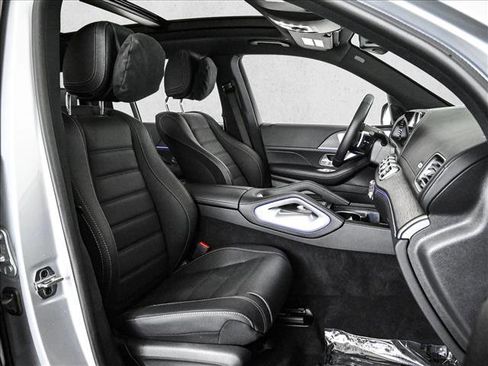 Certified 2026 Mercedes-Benz GLS 450 4MATIC image 24