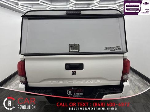 Used 2021 Toyota Tacoma SR RWD image 5