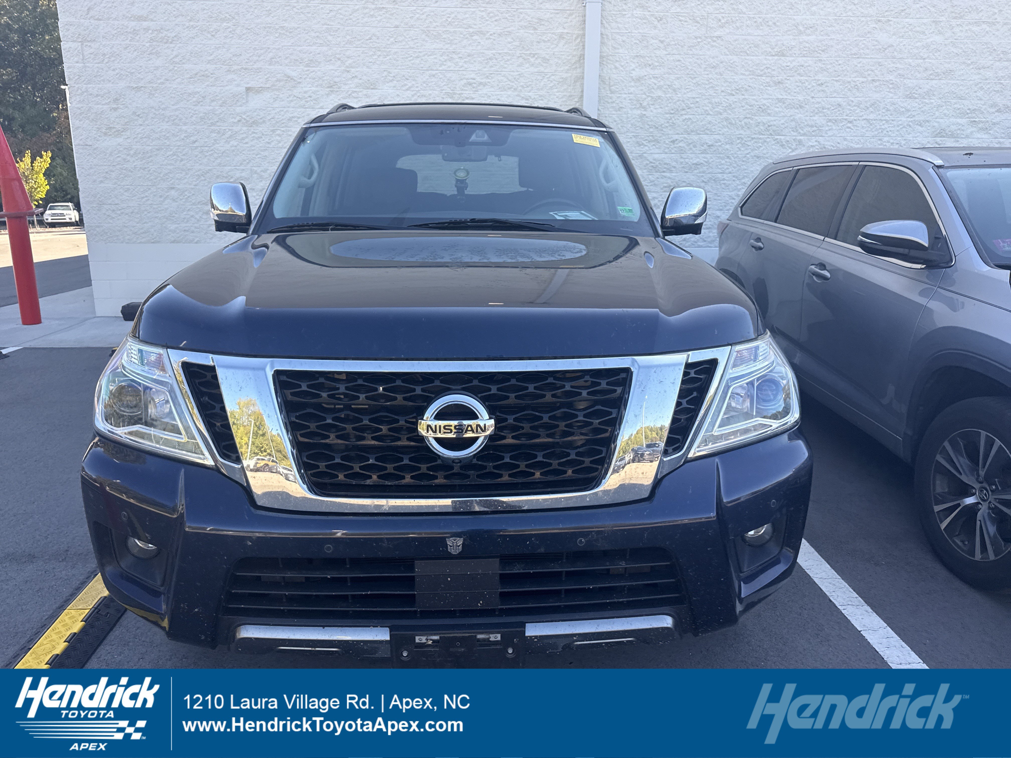 Used 2020 Nissan Armada Platinum w/ Captain's Chairs Package RWD image 1