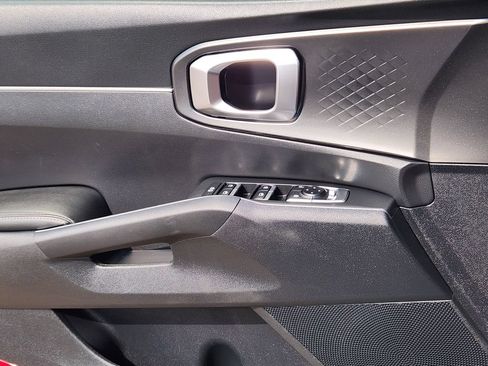 Used 2022 Kia Sorento S w/ Panoramic Sunroof Package FWD image 6
