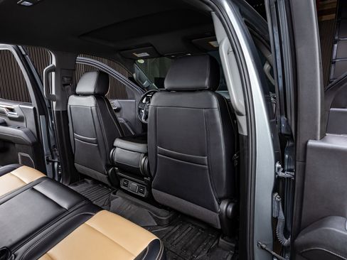 Used 2024 GMC Sierra 1500 Elevation image 31