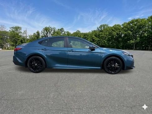 Used 2026 Toyota Camry SE w/ Convenience Package FWD image 10