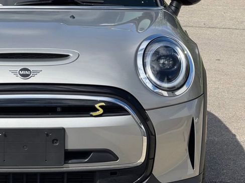 Certified 2024 MINI Cooper SE image 10