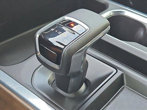 Certified 2024 Chevrolet Silverado 1500 High Country AWD/4WD image 12