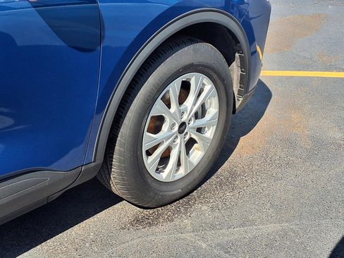 Certified 2023 Ford Escape Active AWD/4WD image 28