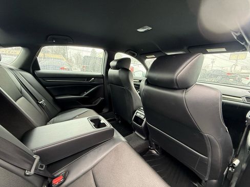 Used 2022 Honda Accord Sport image 12