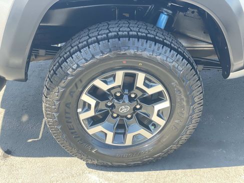 Used 2023 Toyota Tacoma TRD Off-Road image 30