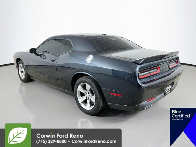 Used 2018 Dodge Challenger SXT RWD image 5
