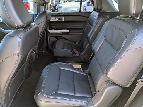 Certified 2023 Ford Explorer Limited w/ Equipment Group 301A image 17