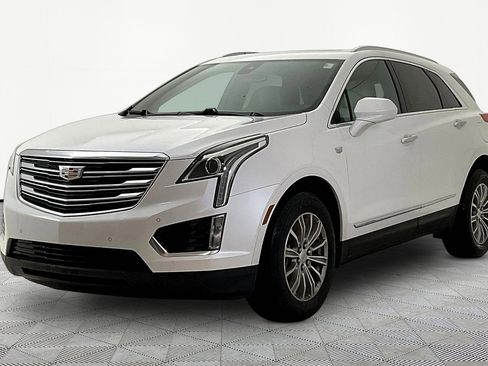 Used 2017 Cadillac XT5 Luxury w/ Driver Awareness Package FWD image 1