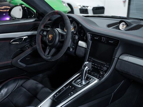 Used 2018 Porsche 911 GT3 RWD image 54