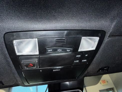 Used 2021 Toyota Tacoma Limited AWD/4WD image 40