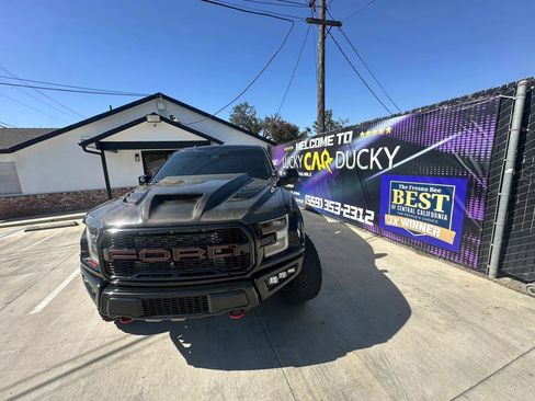 Used 2018 Ford F150 Raptor w/ Equipment Group 802A Luxury AWD/4WD image 16