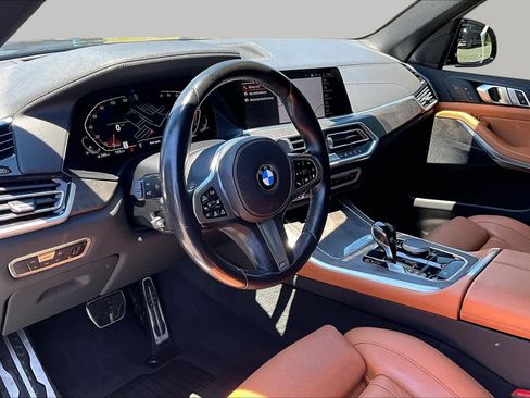 Used 2022 BMW X5 sDrive40i w/ M Sport Package RWD image 17