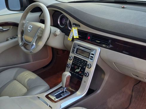 Used 2011 Volvo XC70 T6 image 21