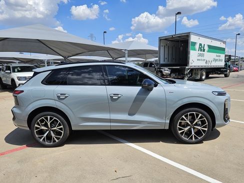New 2026 Audi Q3 quattro 2.0T AWD/4WD image 4