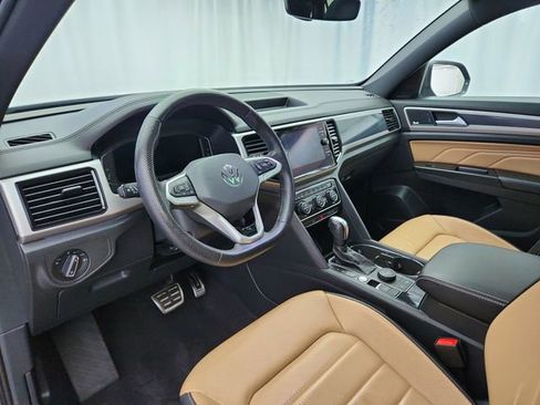 Used 2020 Volkswagen Atlas Cross Sport SEL Premium R-Line AWD/4WD image 9