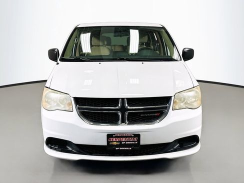 Used 2014 Dodge Grand Caravan SE w/ Quick Order Package 29E SE FWD image 4