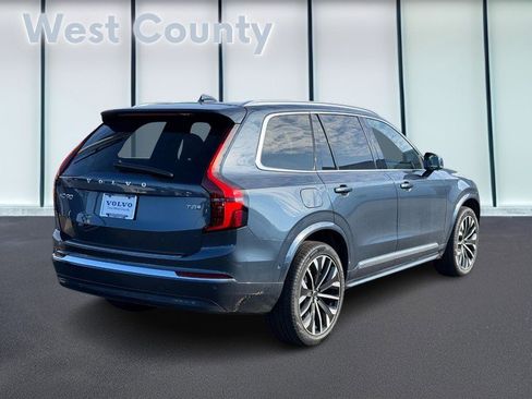 New 2026 Volvo XC90 T8 Plus image 3