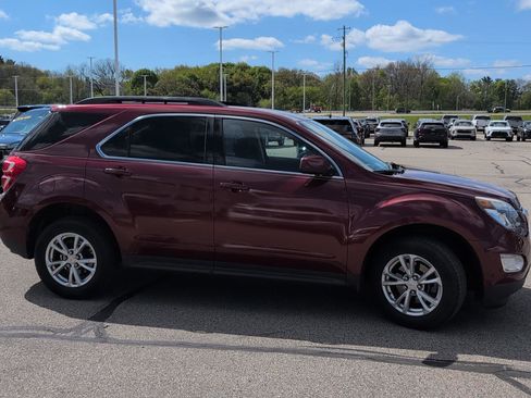 Used 2017 Chevrolet Equinox LT w/ Convenience Package FWD image 9