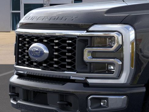 New 2026 Ford F350 Platinum w/ Platinum Plus Package AWD/4WD image 17