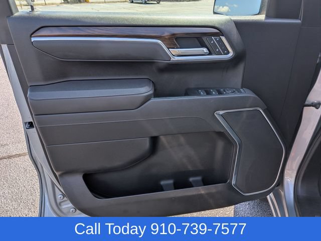 Used 2025 GMC Sierra 1500 SLT AWD/4WD image 12