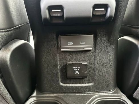 New 2025 Jeep Gladiator Rubicon w/ Convenience Group image 31