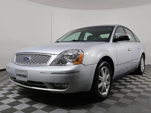 Used 2005 Ford Five Hundred Limited image 5