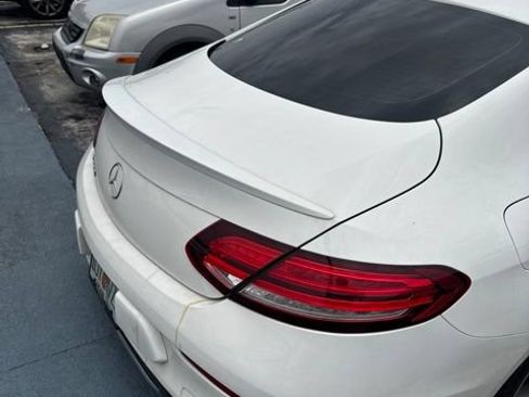 Used 2019 Mercedes-Benz C 300 Coupe image 4