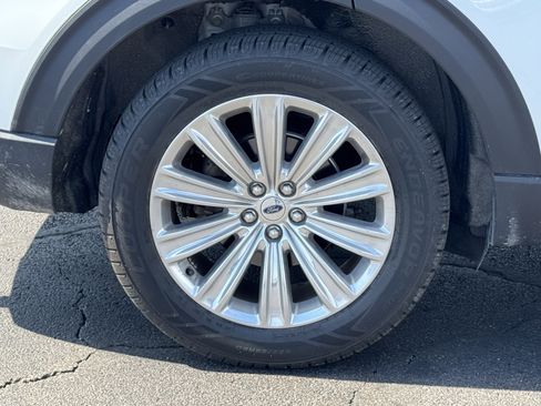 Used 2020 Ford Explorer Limited image 20