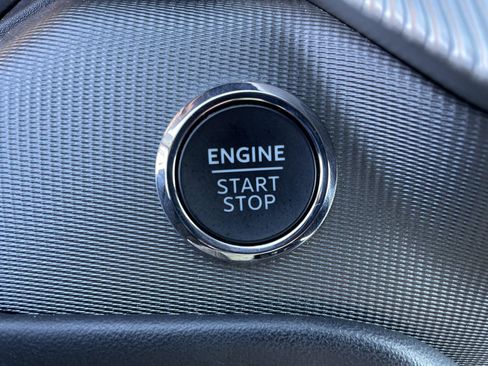 Used 2025 Ford Explorer ST-Line w/ ST-Line Street Pack image 17