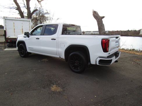 Used 2024 GMC Sierra 1500 Pro w/ Graphite Edition image 6
