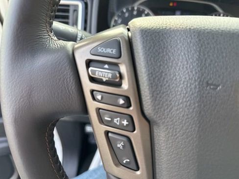 Used 2022 Nissan Titan Platinum Reserve w/ Moonroof Package image 13
