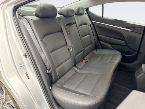 Used 2020 Hyundai Elantra Limited w/ Cargo Package (C1) image 17