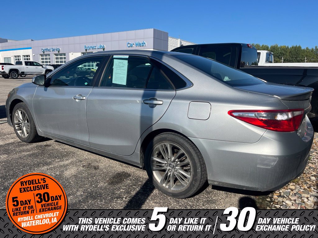 Used 2016 Toyota Camry SE FWD image 4