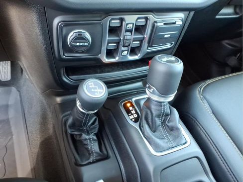 New 2026 Jeep Wrangler Unlimited Sahara AWD/4WD image 23