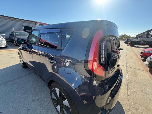 Used 2015 Kia Soul ! w/ Sun & Sound Package image 12
