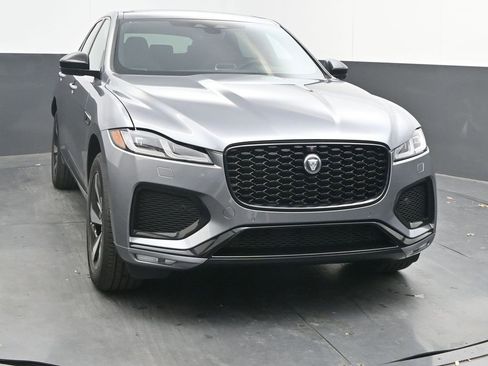 New 2026 Jaguar F-PACE R-Dynamic S image 2