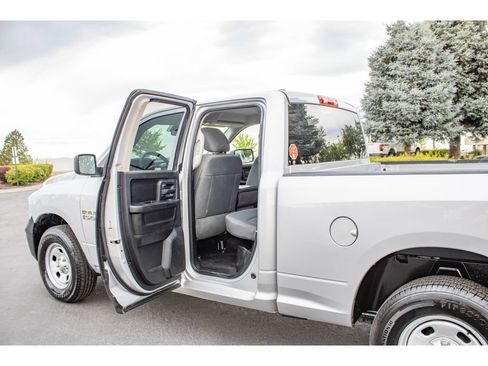 Used 2017 RAM 1500 Tradesman w/ Popular Equipment Group AWD/4WD image 13