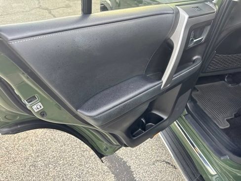 Used 2022 Toyota 4Runner Limited AWD/4WD image 12