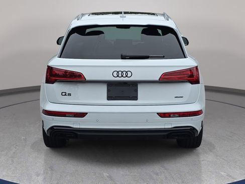 Used 2023 Audi Q5 e Premium Plus w/ Premium Plus Package AWD/4WD image 6