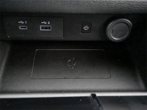 Used 2025 Mitsubishi Outlander SE image 24